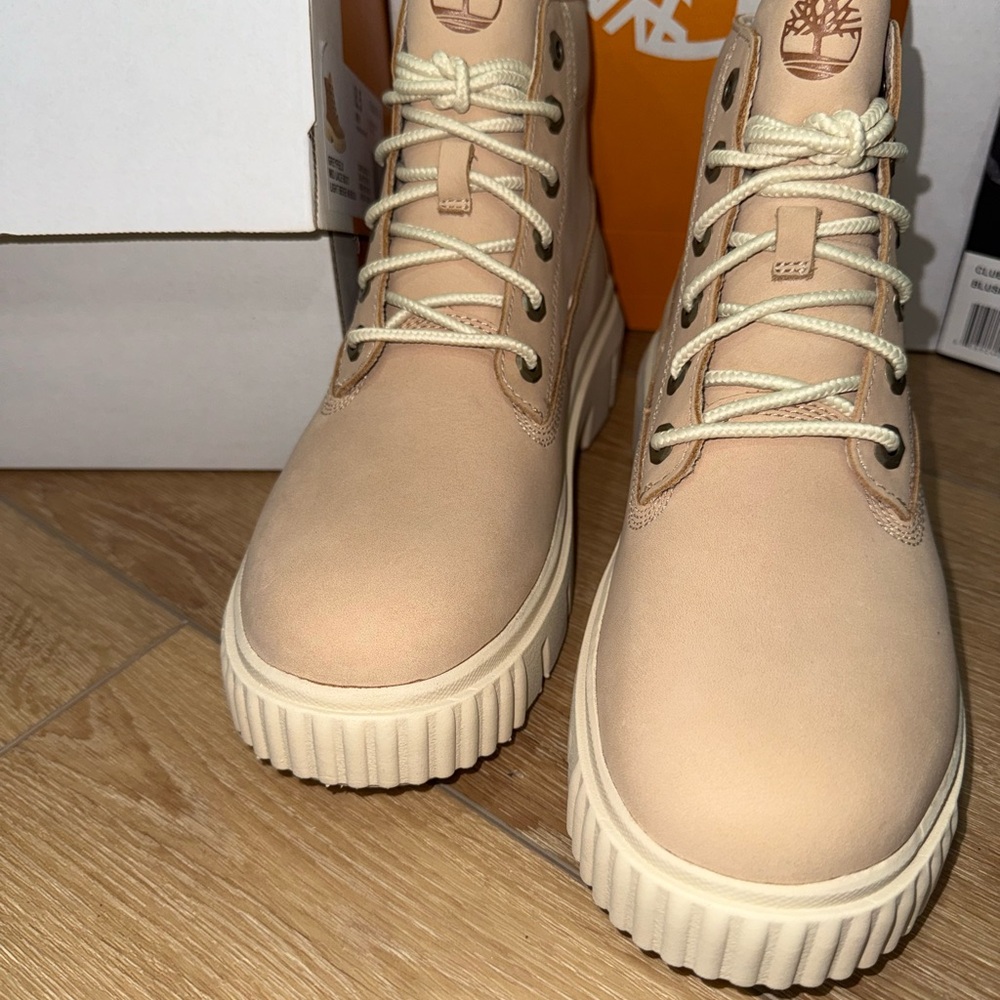 Timberland Women's Light Beige Chunky Lace-Up Boots 8.5 - Picture 4 of 7